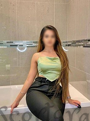 Call Girl Kolkata Alisa