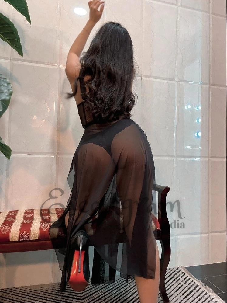 Call Girl Kolkata - Amrita Verma