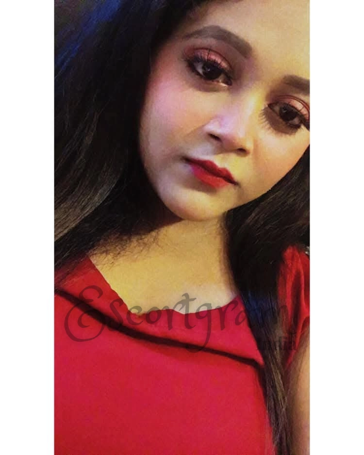 Call Girl Kolkata Rakhi