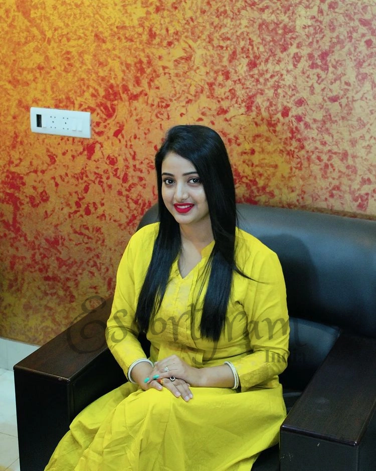 Call Girl Kolkata Anshika