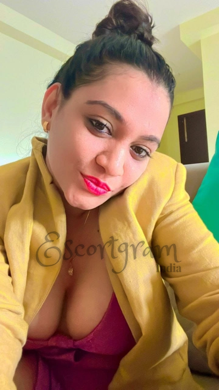 Call Girl Kolkata - Chandrika Rai