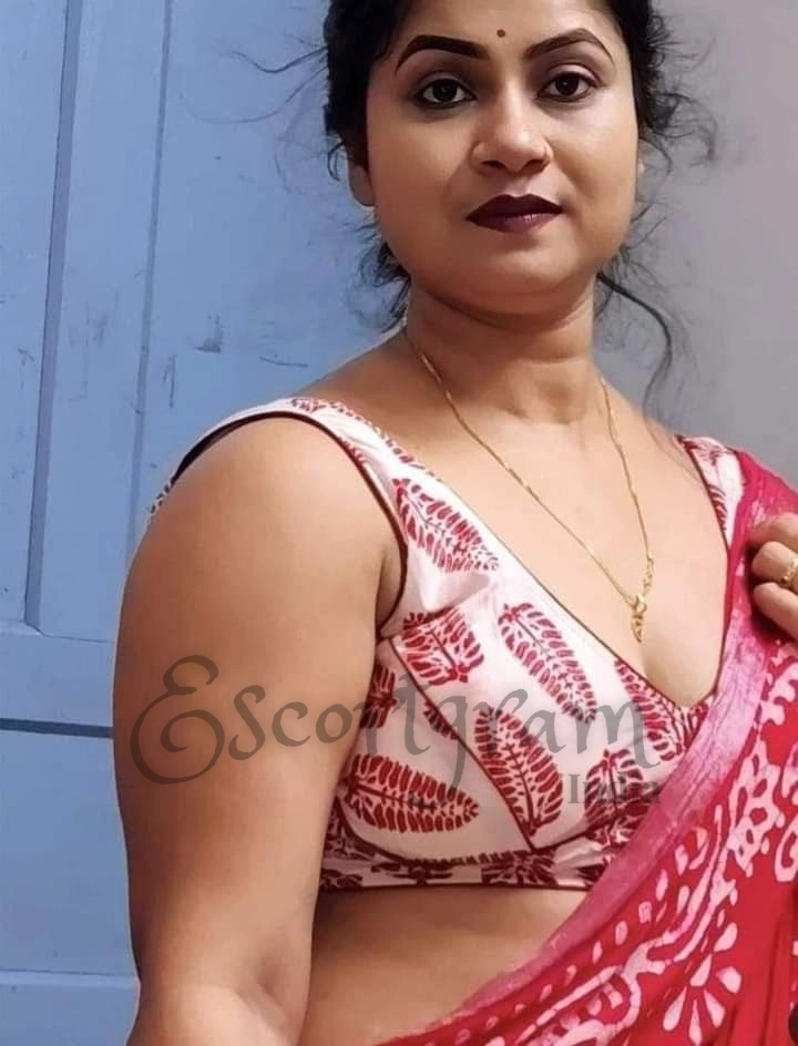Call Girl Kolkata - Divya Roy