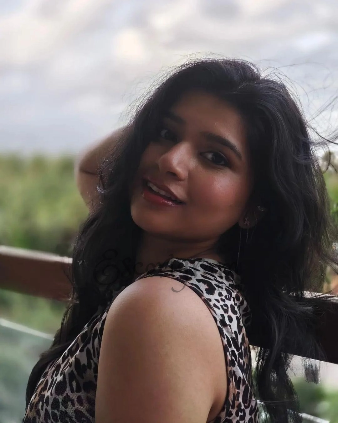 Call Girl Kolkata Himani