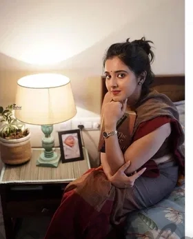 Call Girl Kolkata - Himani Singh