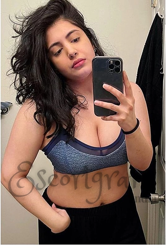 Call Girl Kolkata Himanshi Sen