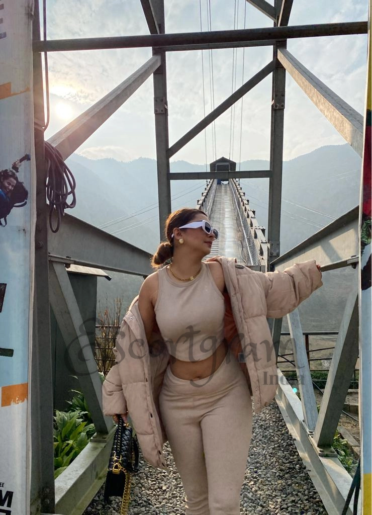 Call Girl Kolkata Himanshi Sen