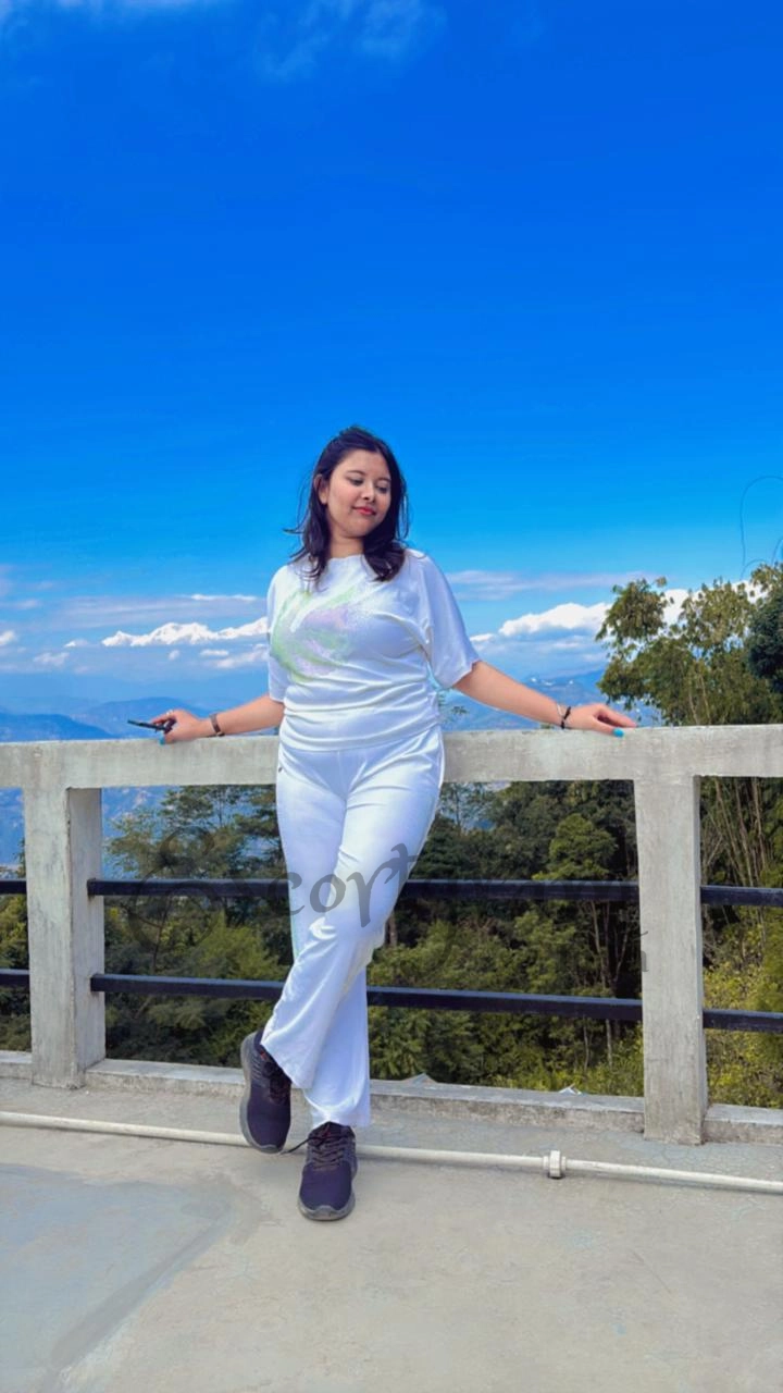 Call Girl Kolkata - Kareena