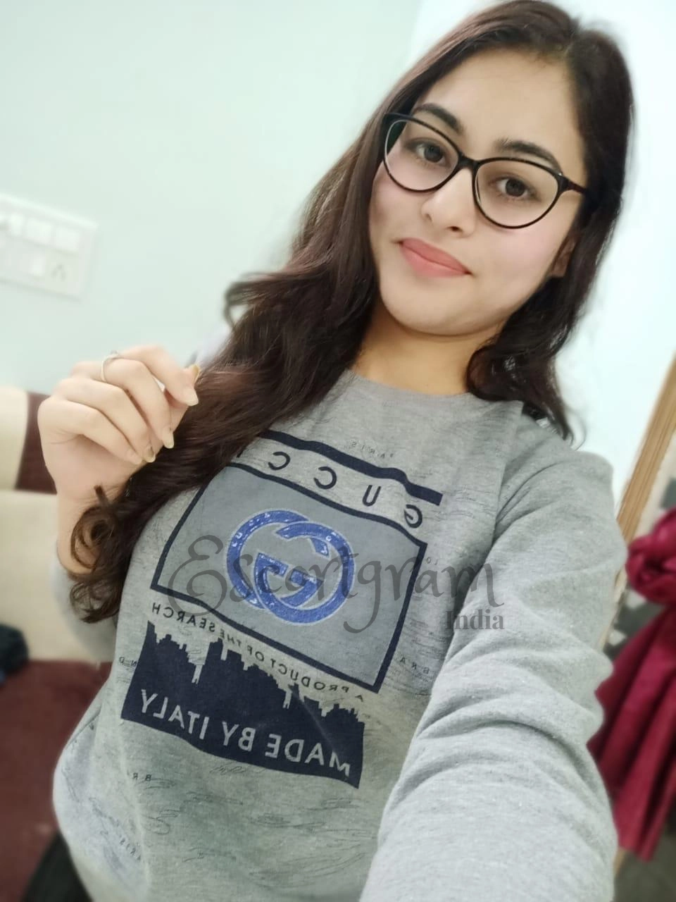 Call Girl Kolkata Karishma