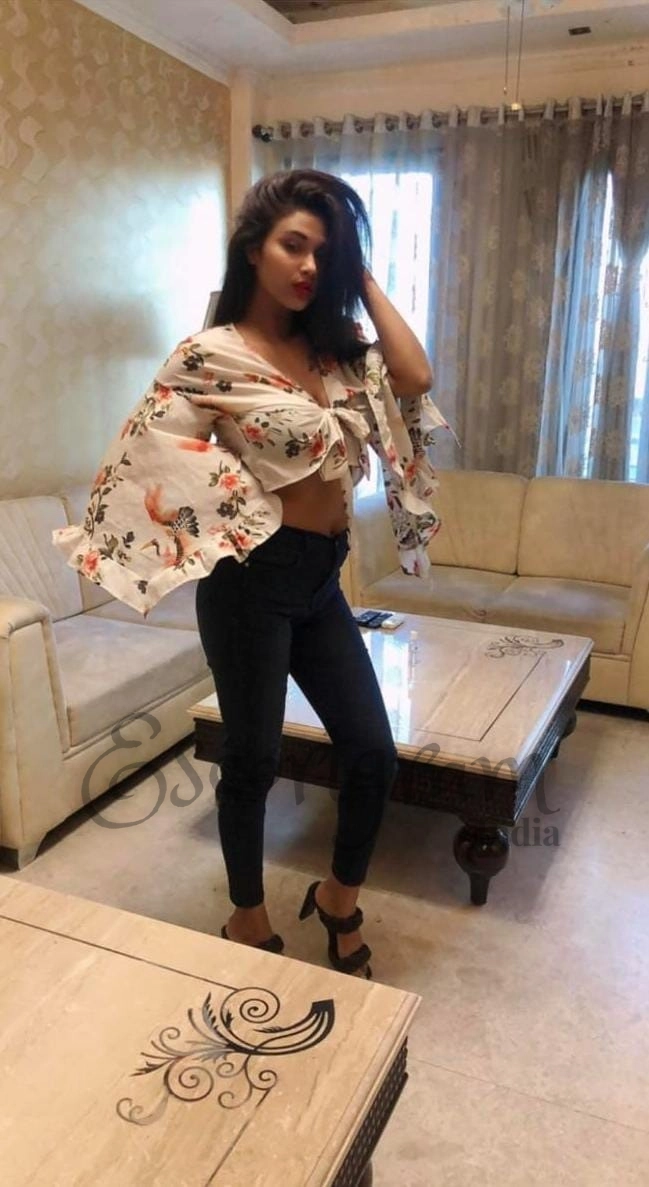 Call Girl Kolkata Maithili Basu
