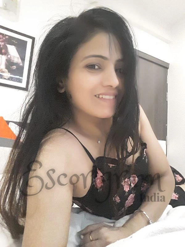 Call Girl Kolkata Mohini Dey