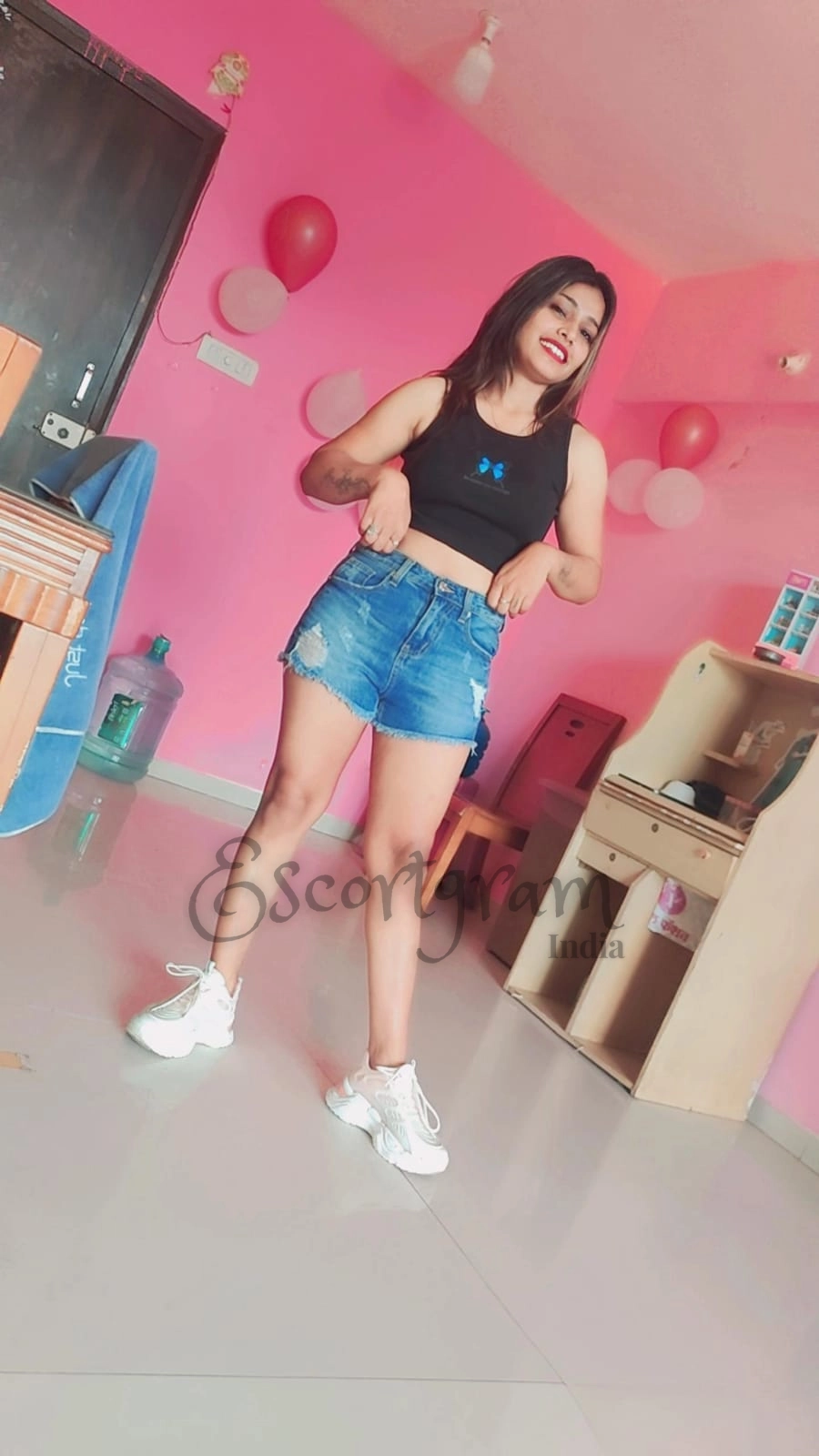 Call Girl Kolkata Monika