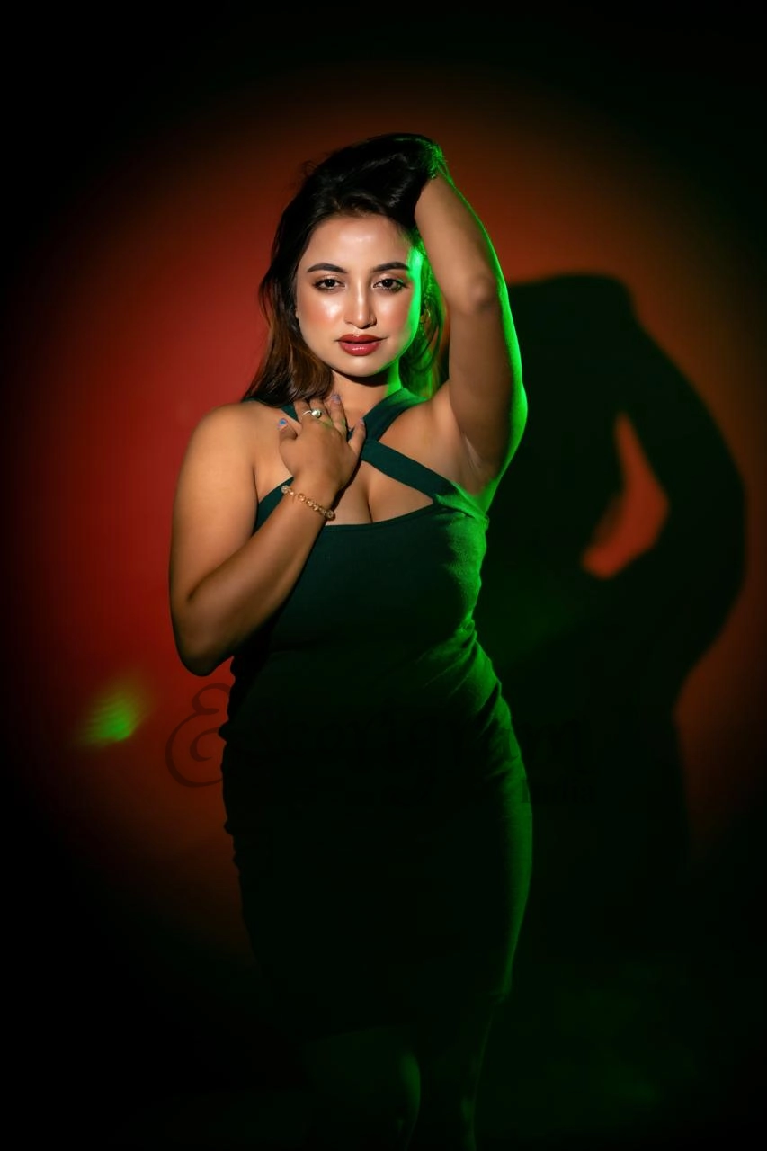 Call Girl Kolkata Orshia Chatterjee
