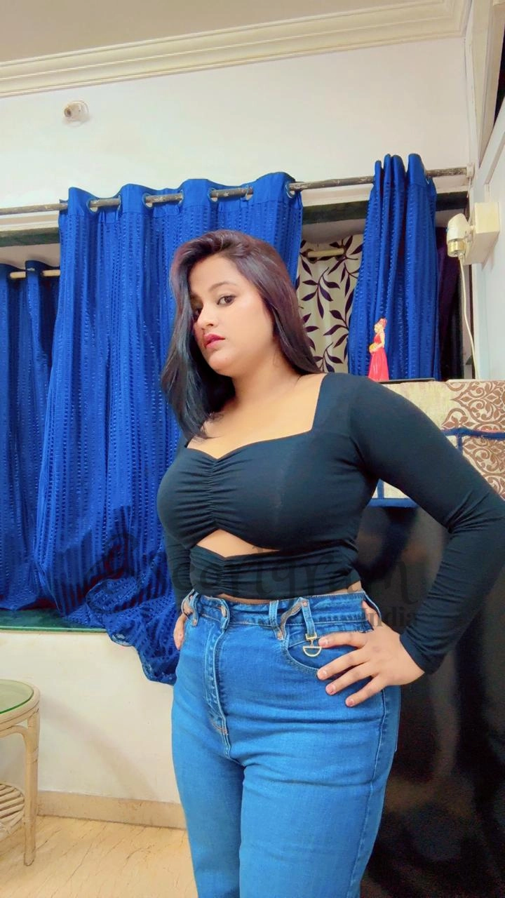 Call Girl Kolkata - Neeru Sharma