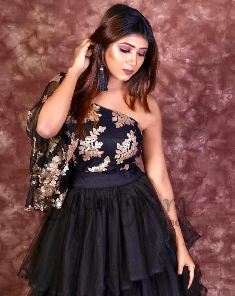 Call Girl Kolkata - Alisha