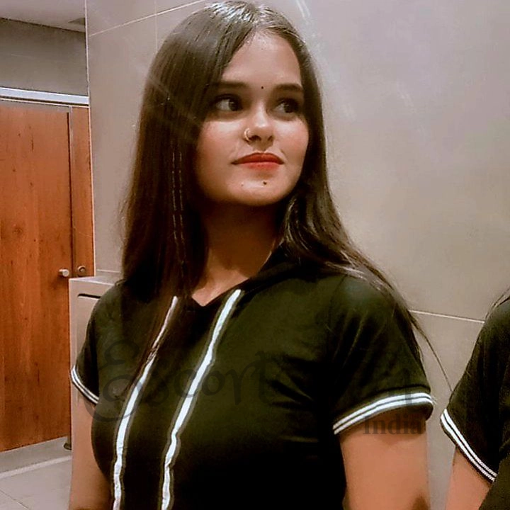 Call Girl Kolkata Preeti
