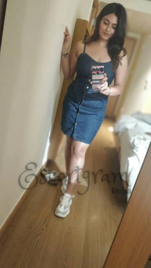 Call Girl Kolkata Riya