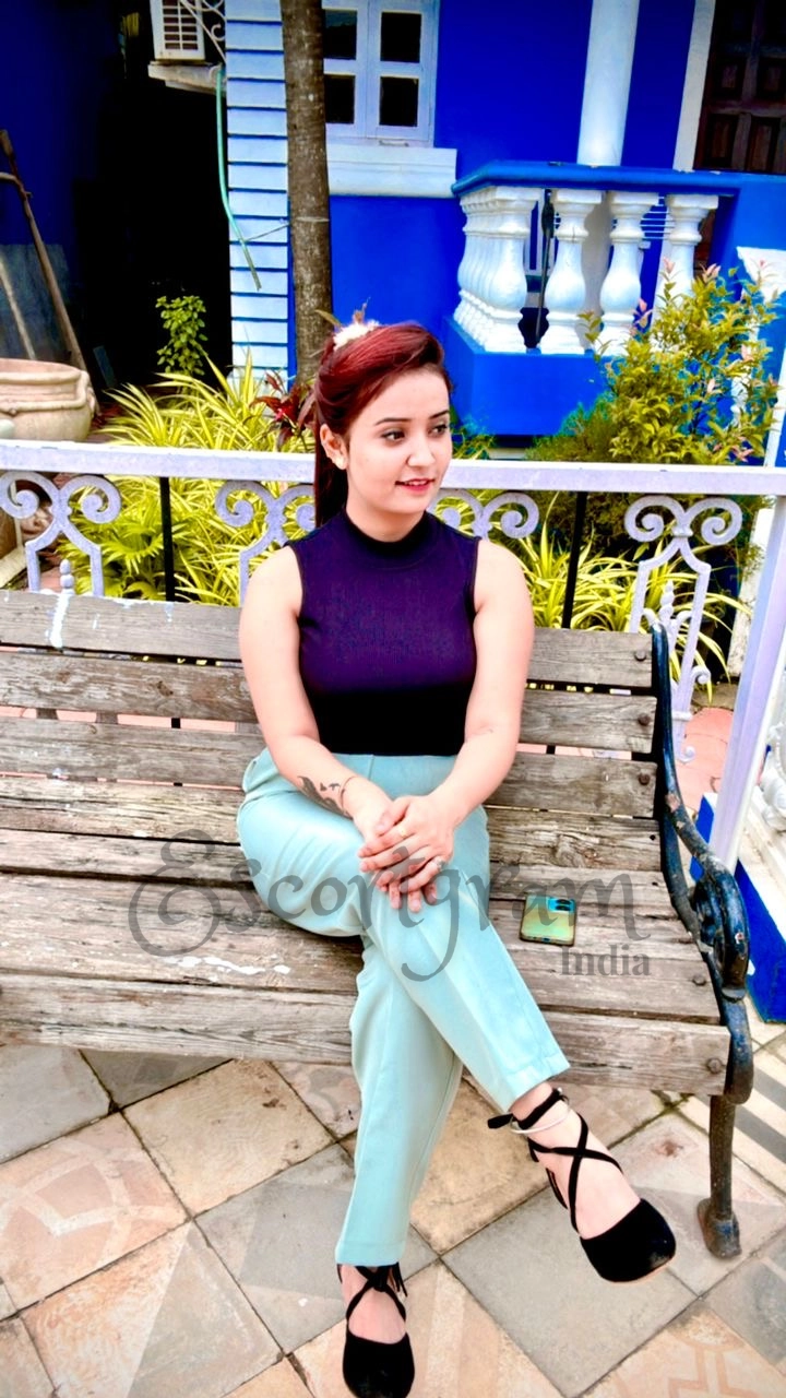 Call Girl Kolkata Rakhi