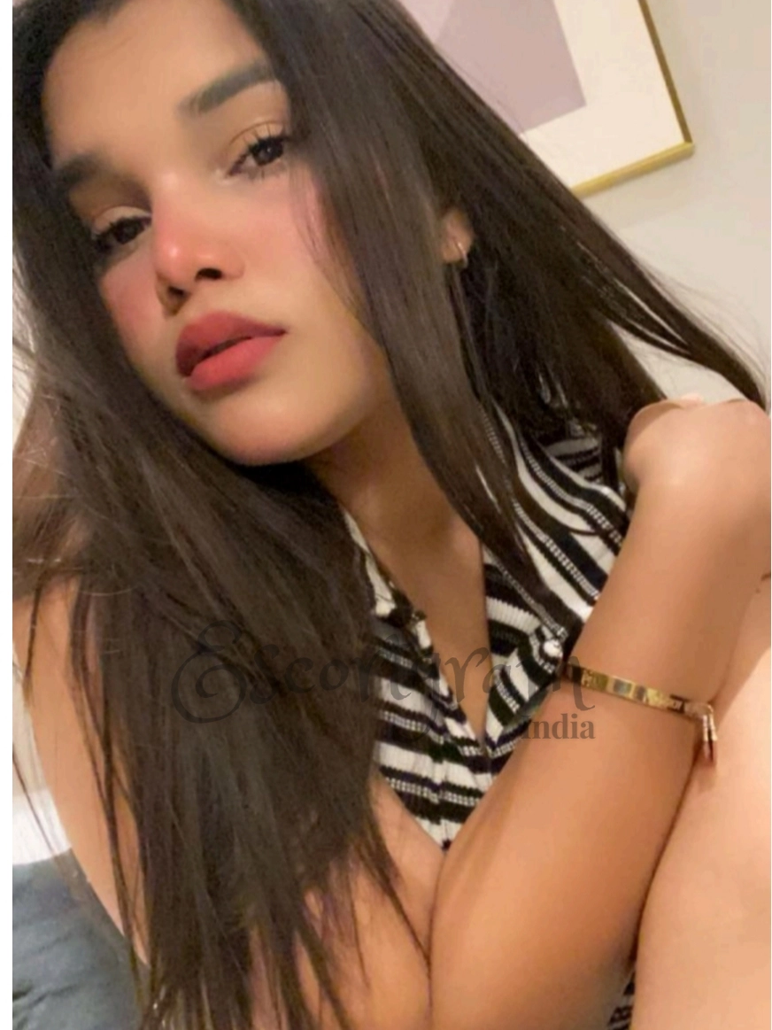 Call Girl Kolkata Rashmika