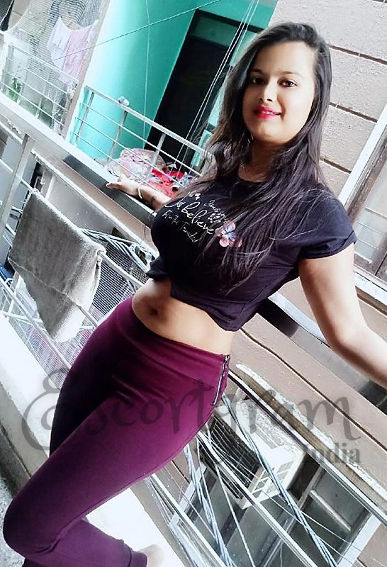 Call Girl Kolkata Rimi Sehnaaz