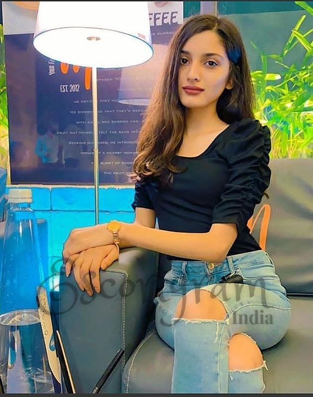 Call Girl Kolkata Riya Chatterjee