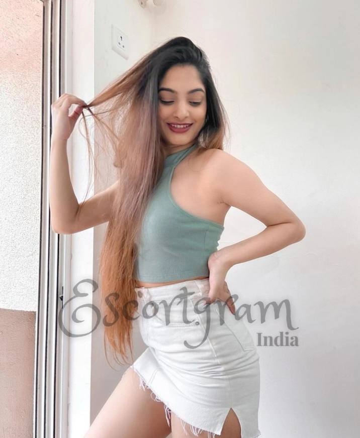 Call Girl Kolkata - Riya