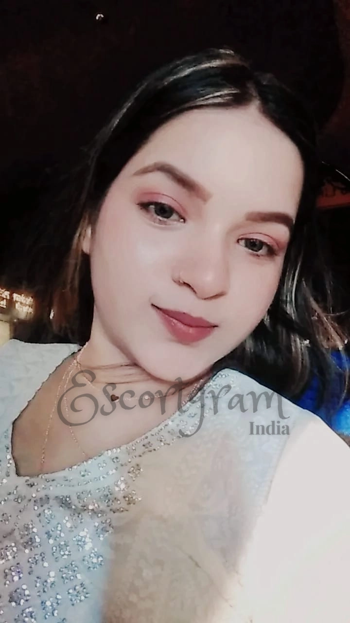 Call Girl Kolkata Sakshi