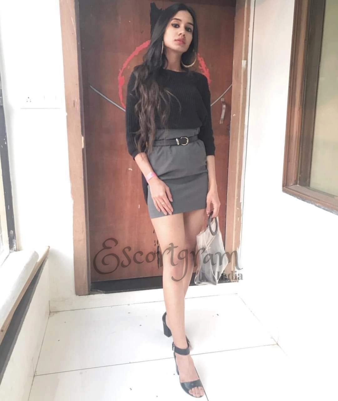 Call Girl Kolkata Riya