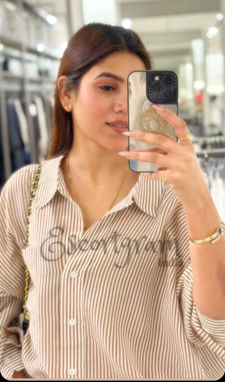 Call Girl Kolkata Riya