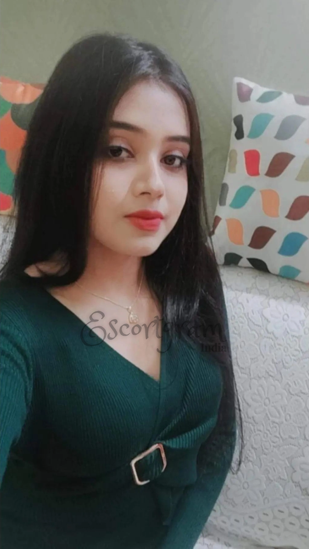 Call Girl Kolkata Riya