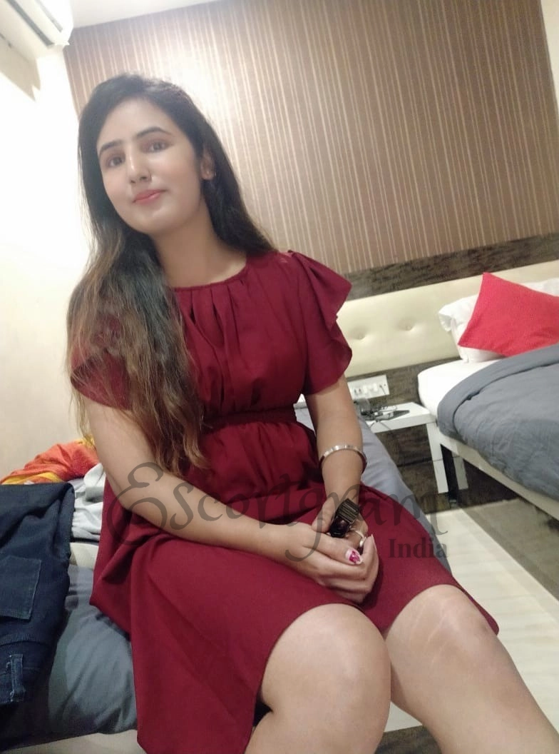 Call Girl Kolkata Ruhanika Singh