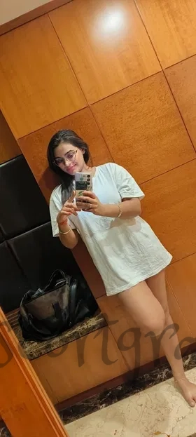 Call Girl Kolkata Saanvi Roy