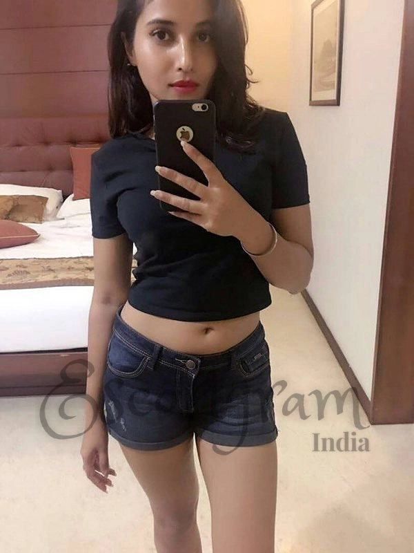 Call Girl Kolkata - Seema Haider