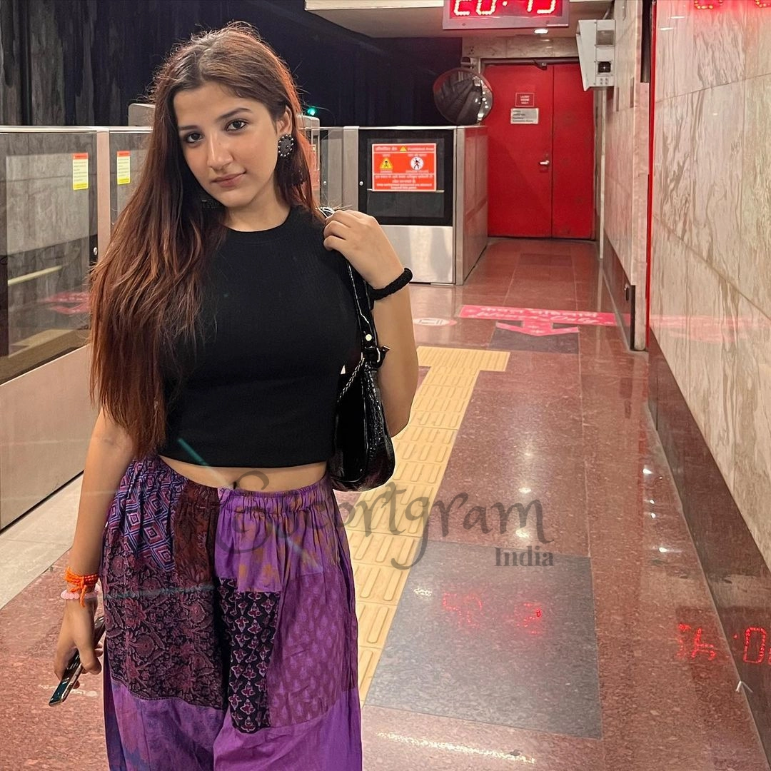 Call Girl Kolkata - Zoya Lona