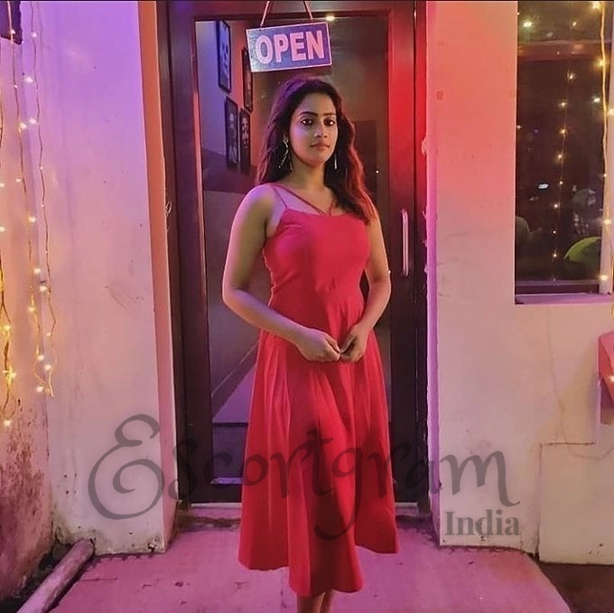 Call Girl Kolkata Monika