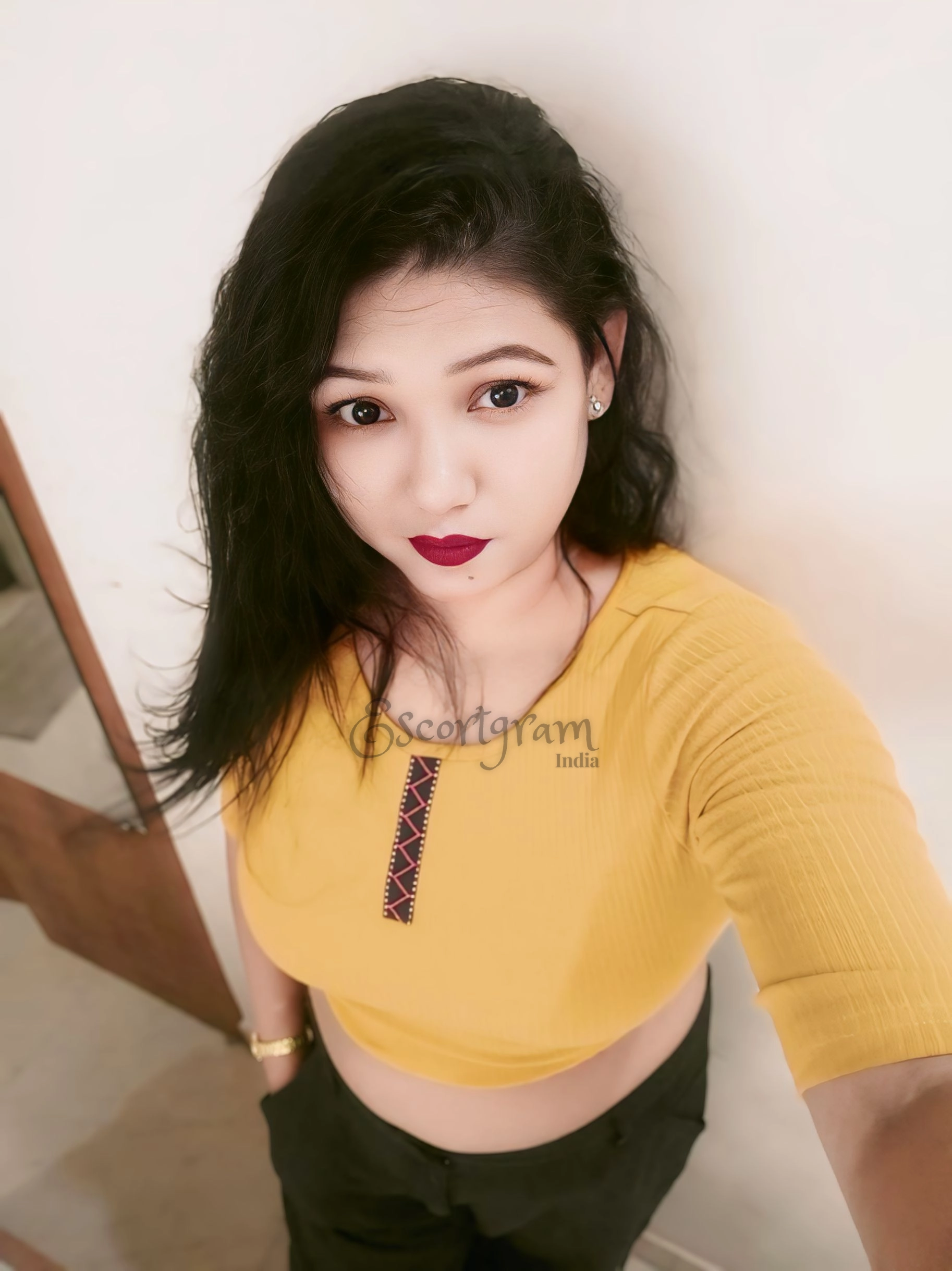 Call Girl Kolkata Kavya