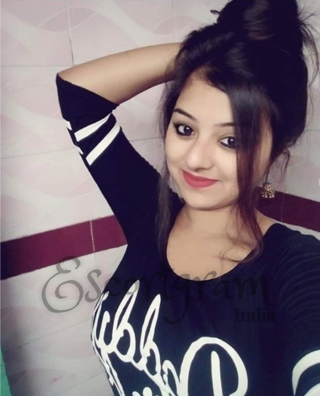 Call Girl Kolkata Varsha Sharma