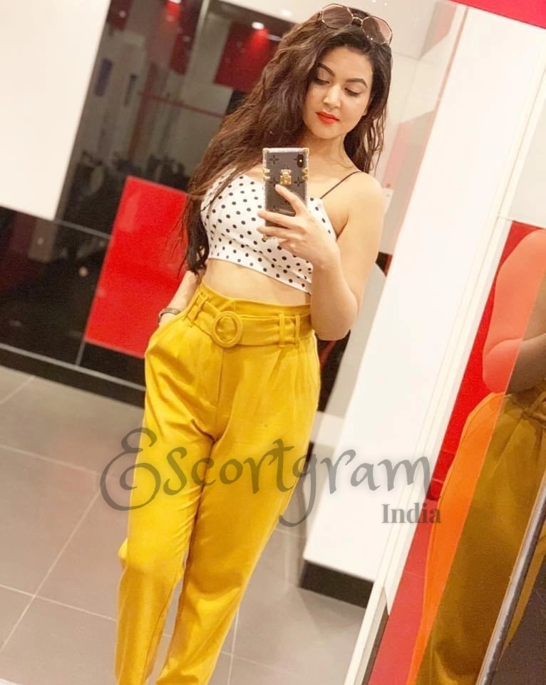 Call Girl Kolkata Minakshi