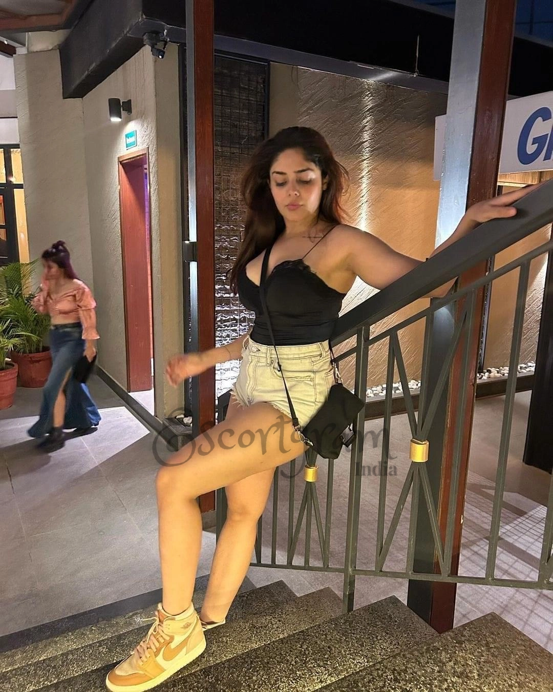 Call Girl Kolkata Minakshi