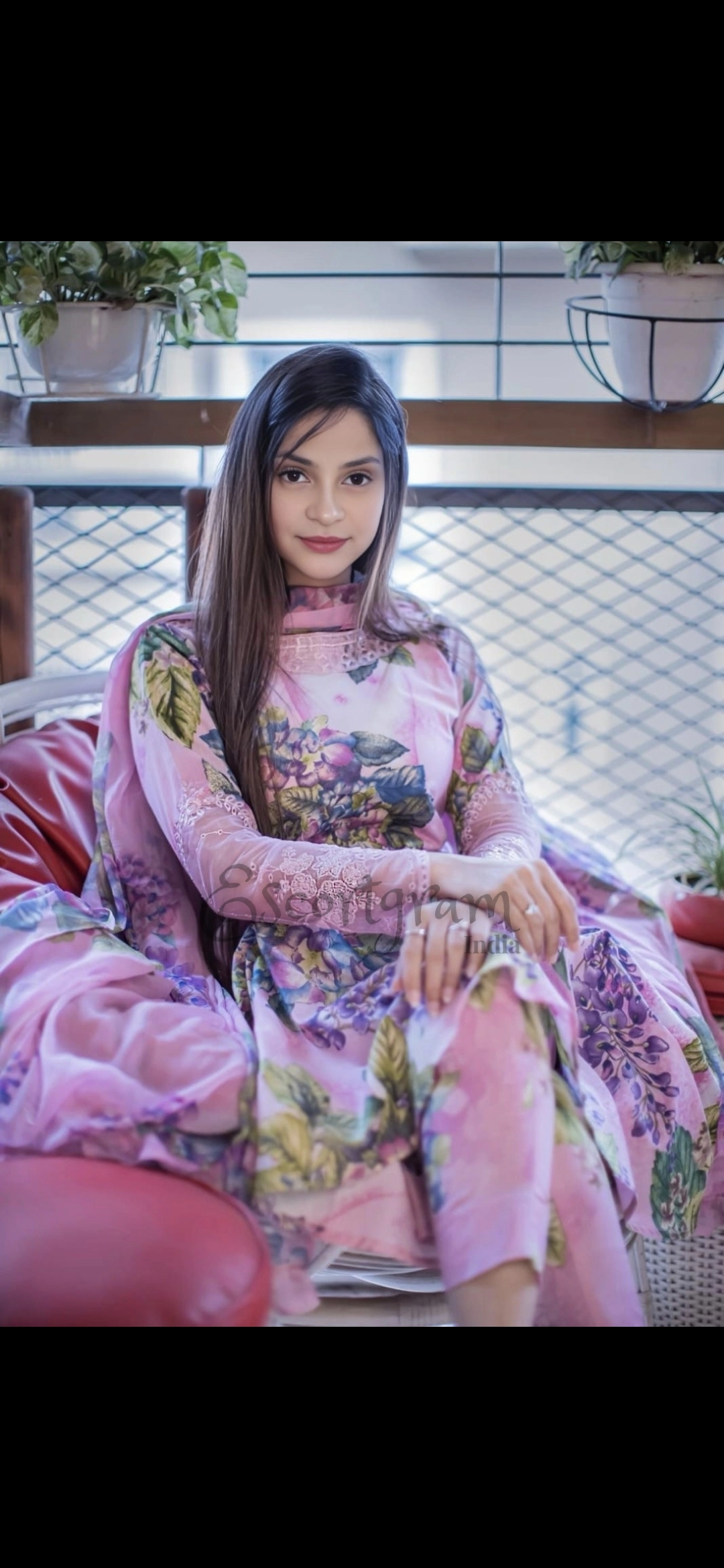 Call Girl Kolkata Minakshi