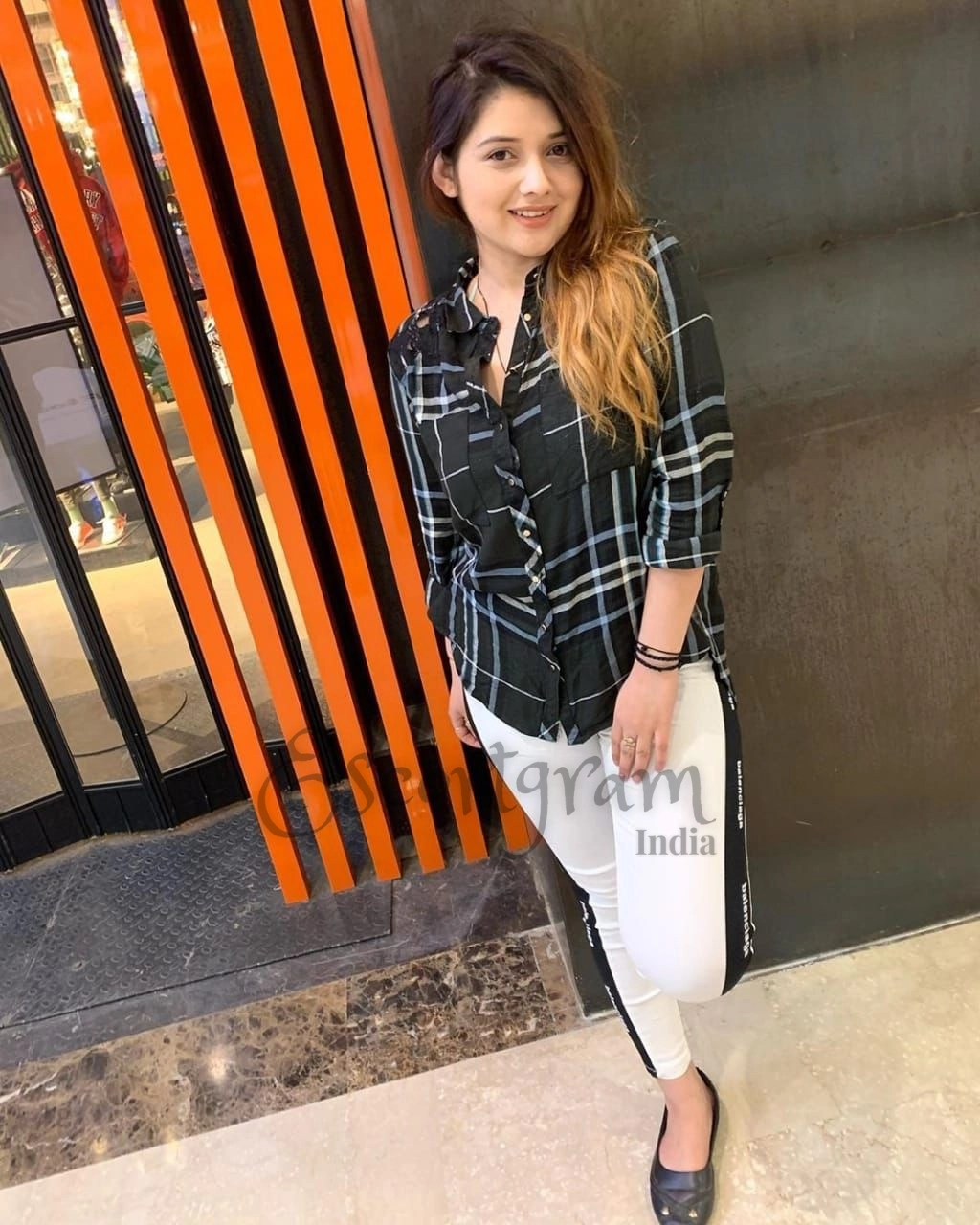 Call Girl Kolkata Minakshi