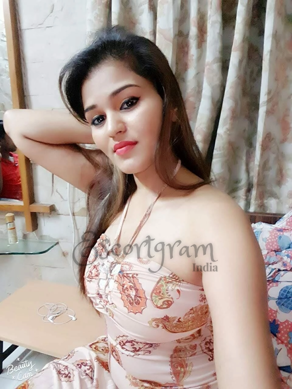 Call Girl Kolkata Minakshi
