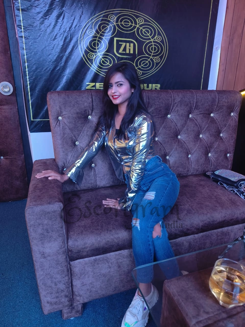 Call Girl Kolkata Minakshi