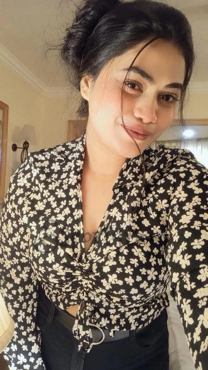 Call Girl KOLKATA Maka