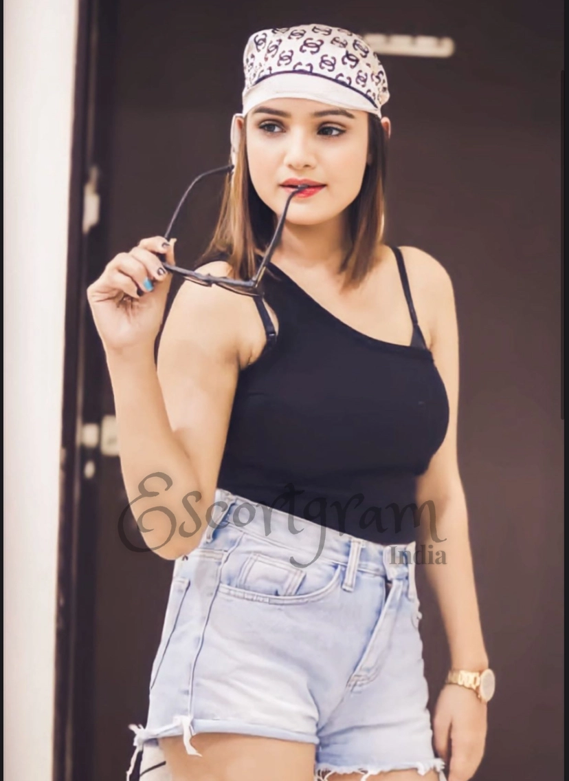 Call Girl KOLKATA Monika
