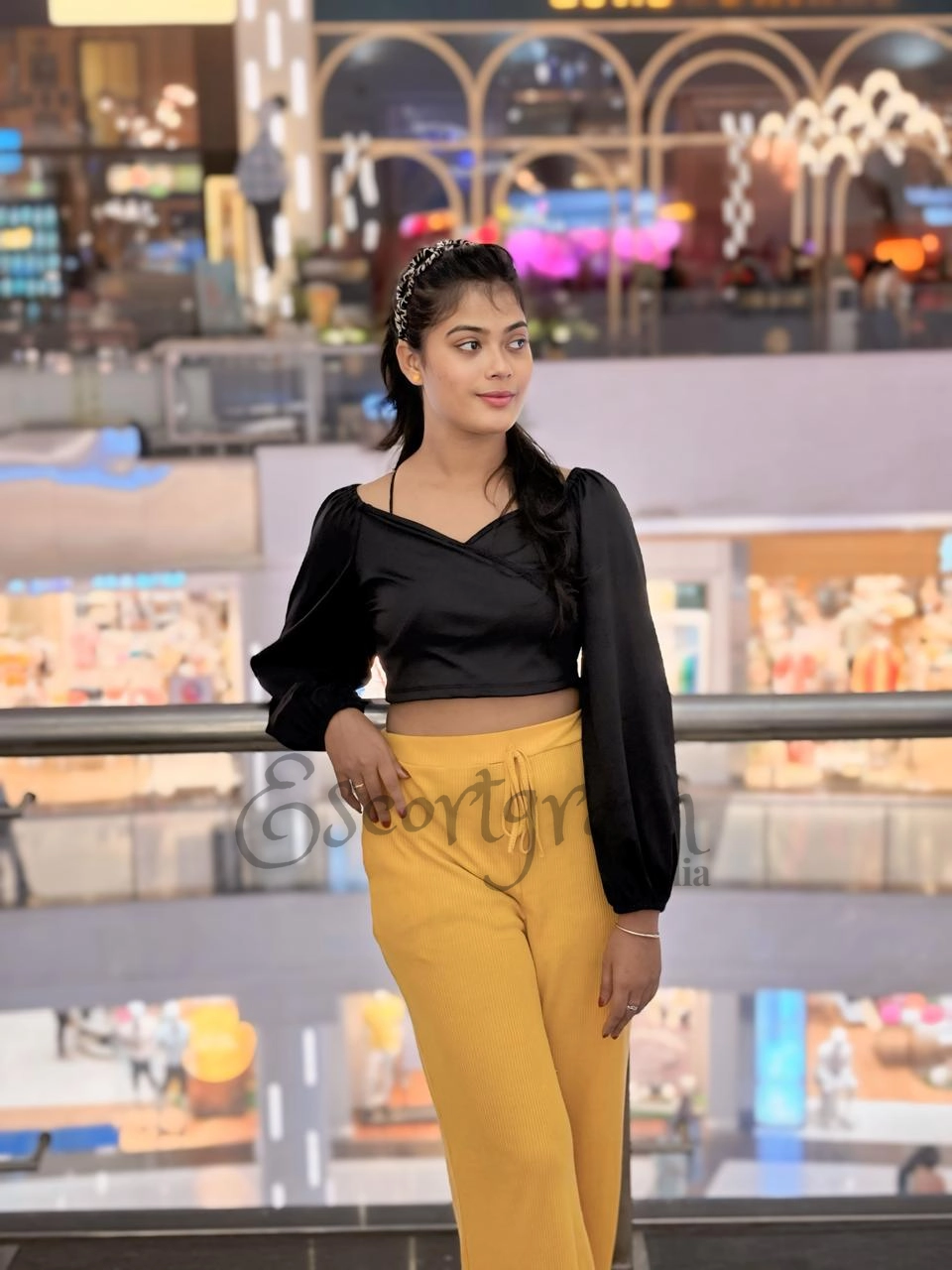 Call Girl KOLKATA Orshia Chatterjee