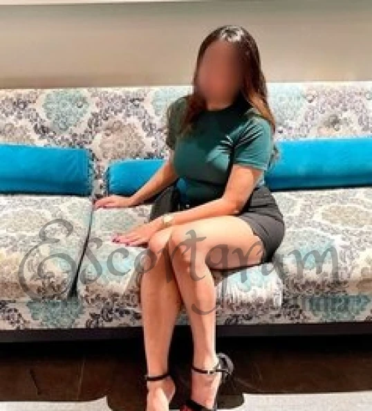 Call Girl Kolkata Minakshi