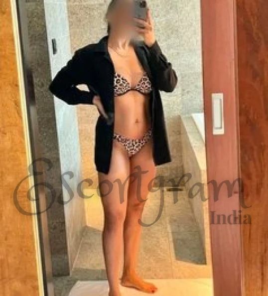 Call Girl Kolkata Minakshi