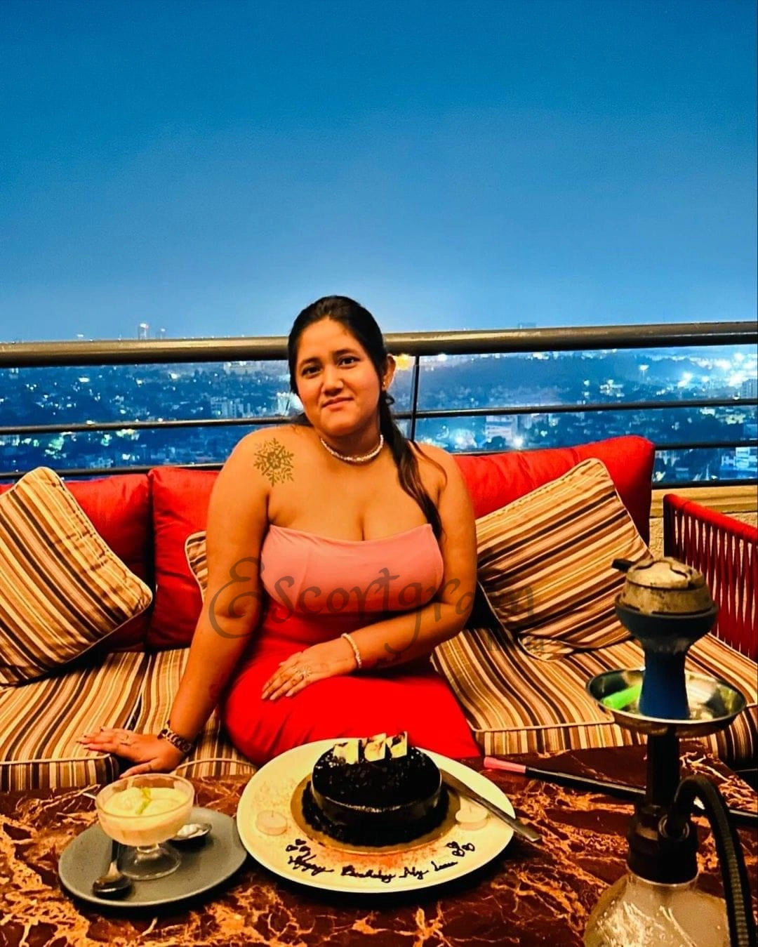 Call Girl Kolkata Minakshi