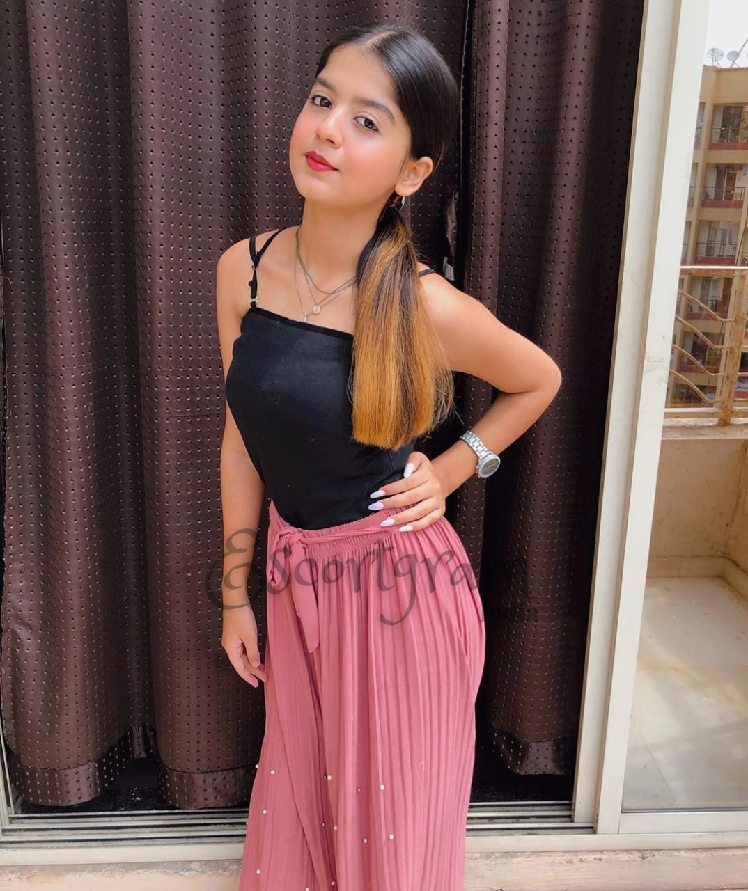 Call Girl Kolkata Minakshi