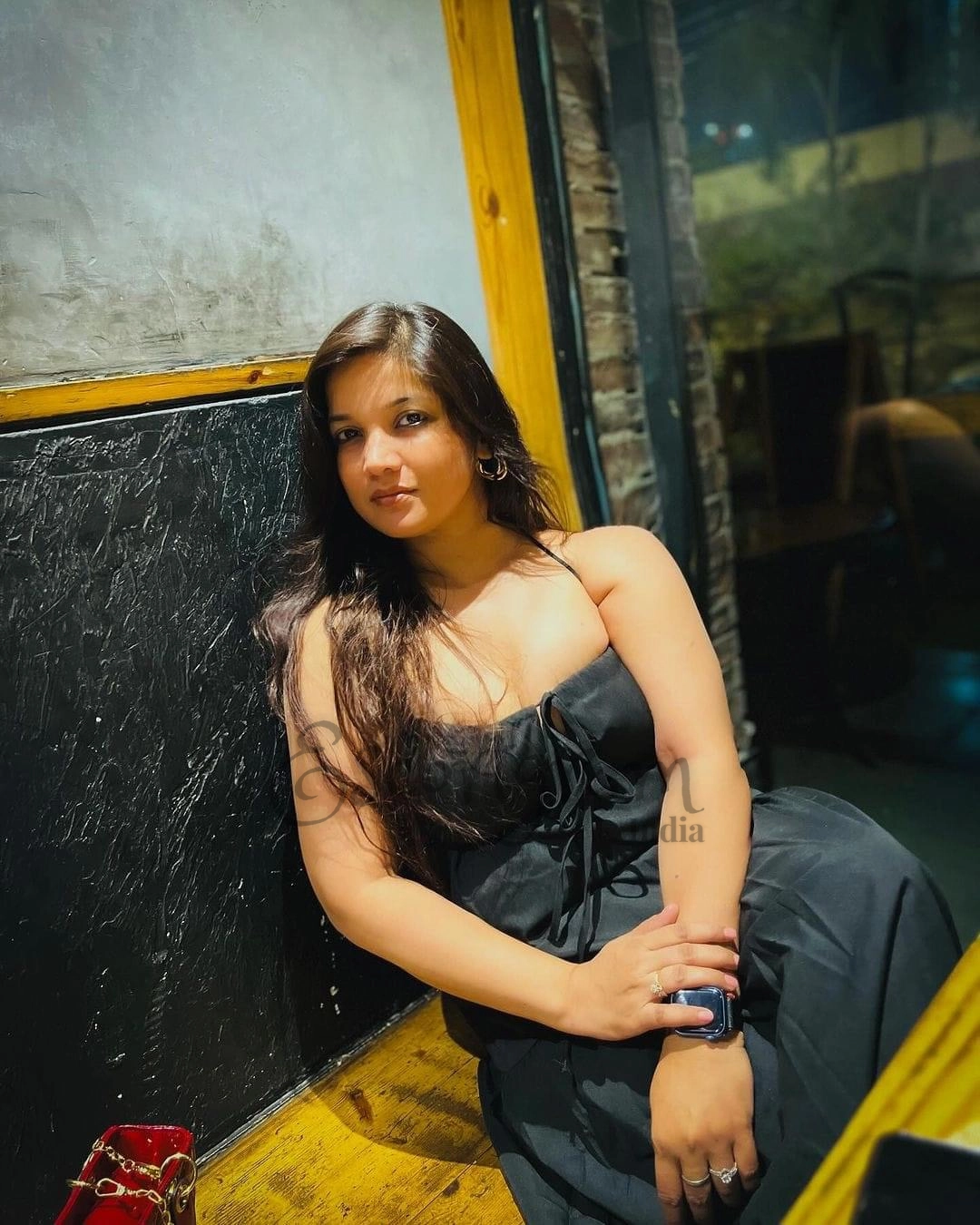 Call Girl KOLKATA Sakshi